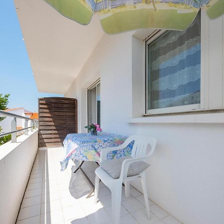 Gorgeous Apartment In Royan With Kitchen ภายนอก รูปภาพ