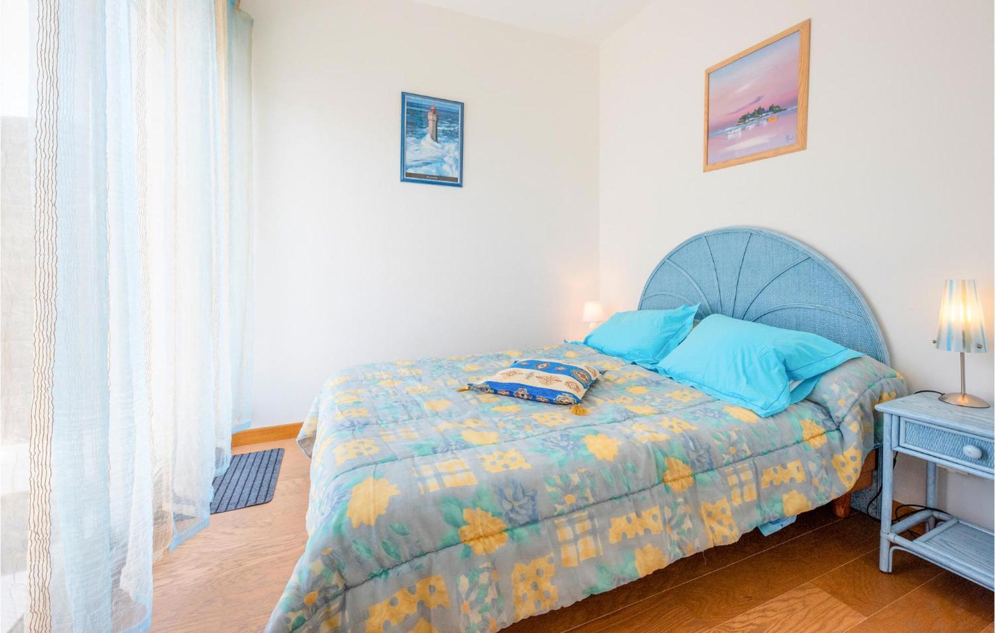 Gorgeous Apartment In Royan With Kitchen ภายนอก รูปภาพ