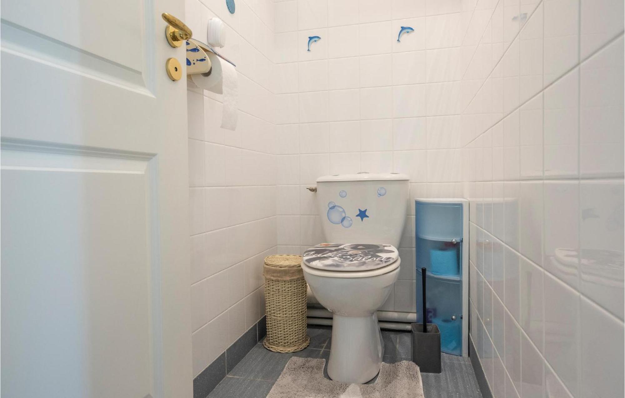 Gorgeous Apartment In Royan With Kitchen ภายนอก รูปภาพ