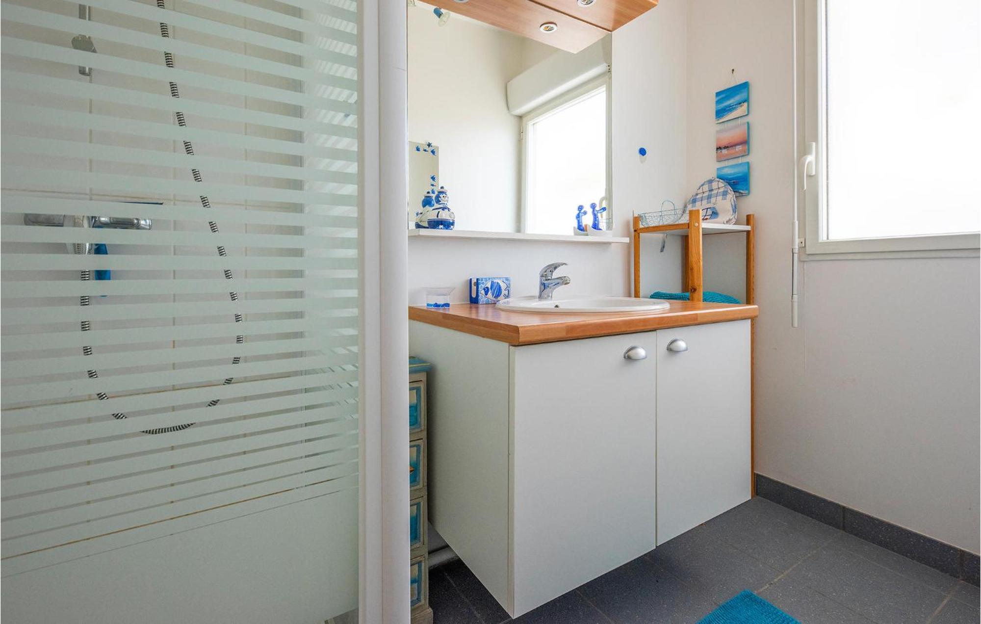 Gorgeous Apartment In Royan With Kitchen ภายนอก รูปภาพ